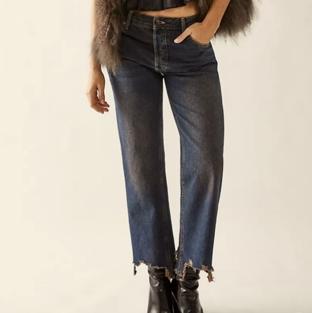 Free People Maggie Distressed Mid-rise Straight-Jeans Size 27 Back Alley Blue